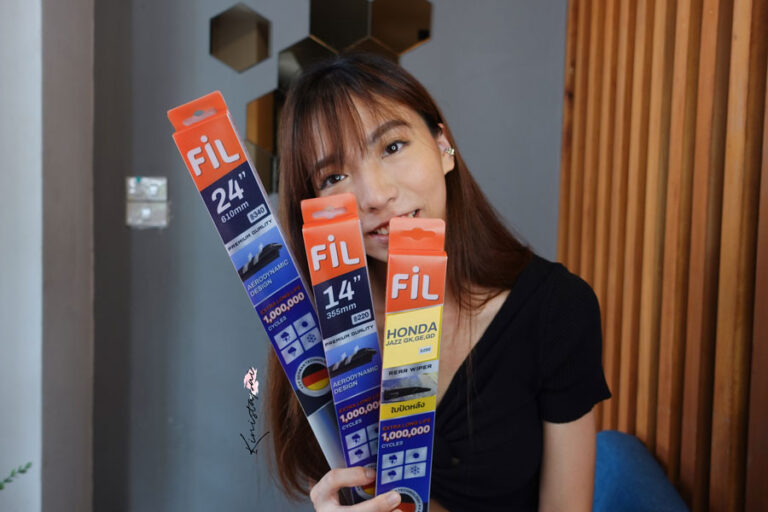 Read more about the article เปลี่ยนที่ปัดน้ำฝนด้วยตัวเอง ใครๆก็ทำได้ | FIL AERO